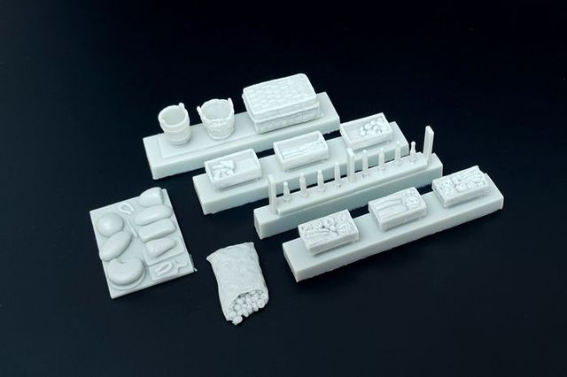 Hauler HLX48400 1:48 Military provisions
