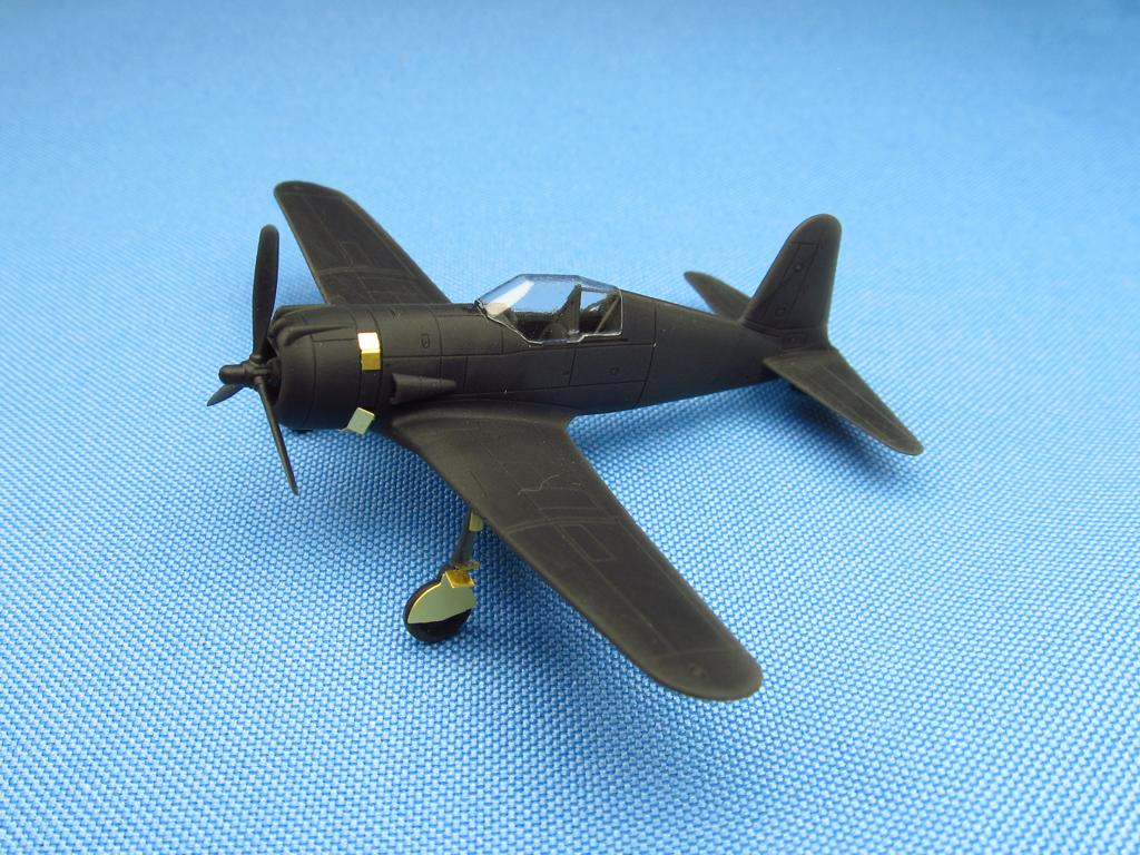 Metallic Details MDMDR14425 1:144 Vultee P-66 Vanguard