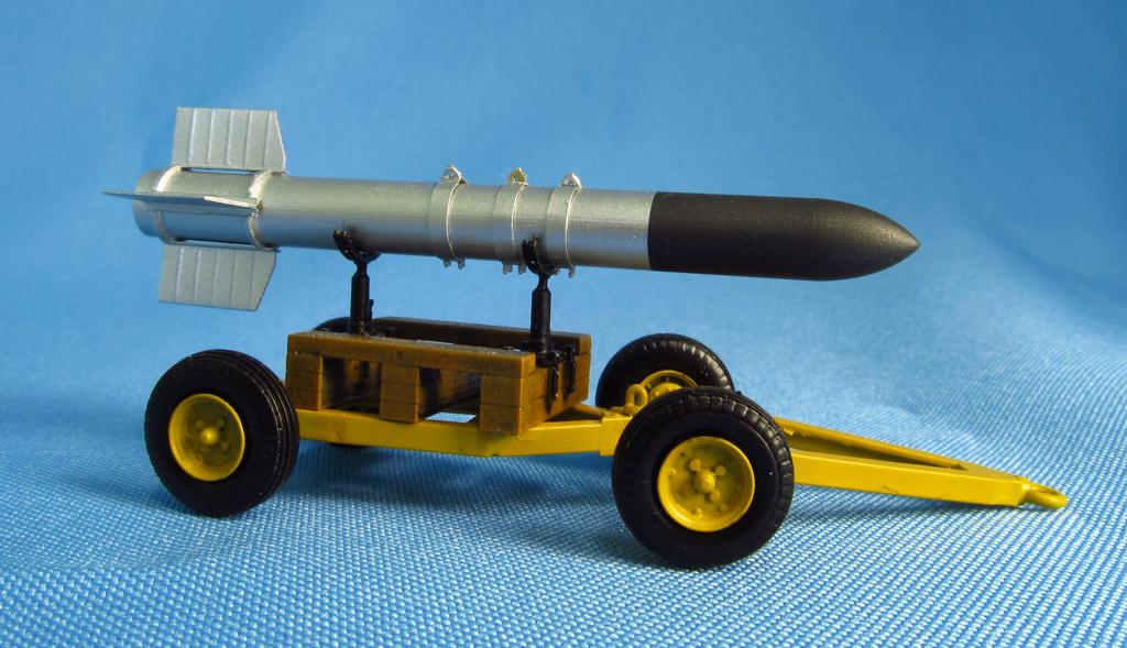 Metallic Details MDMDR7228 1:72 Tiny Tim Rocket with trailer