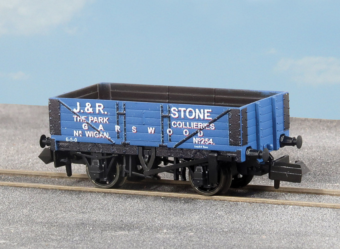 PECO NR-5009P 5 Plank Open Wagon - J&R Stone, Garswood N Gauge