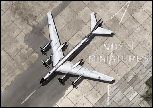 Noy's Miniatures NM72028 1:72 "Soviet Bomber"