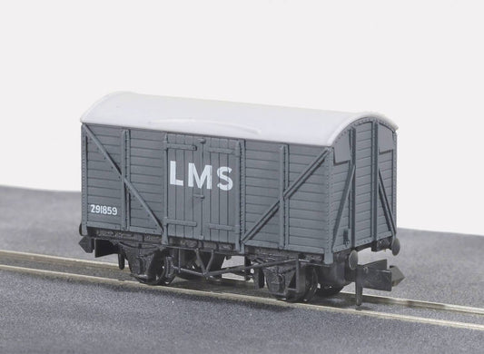 PECO NR-43M Box Van N Gauge