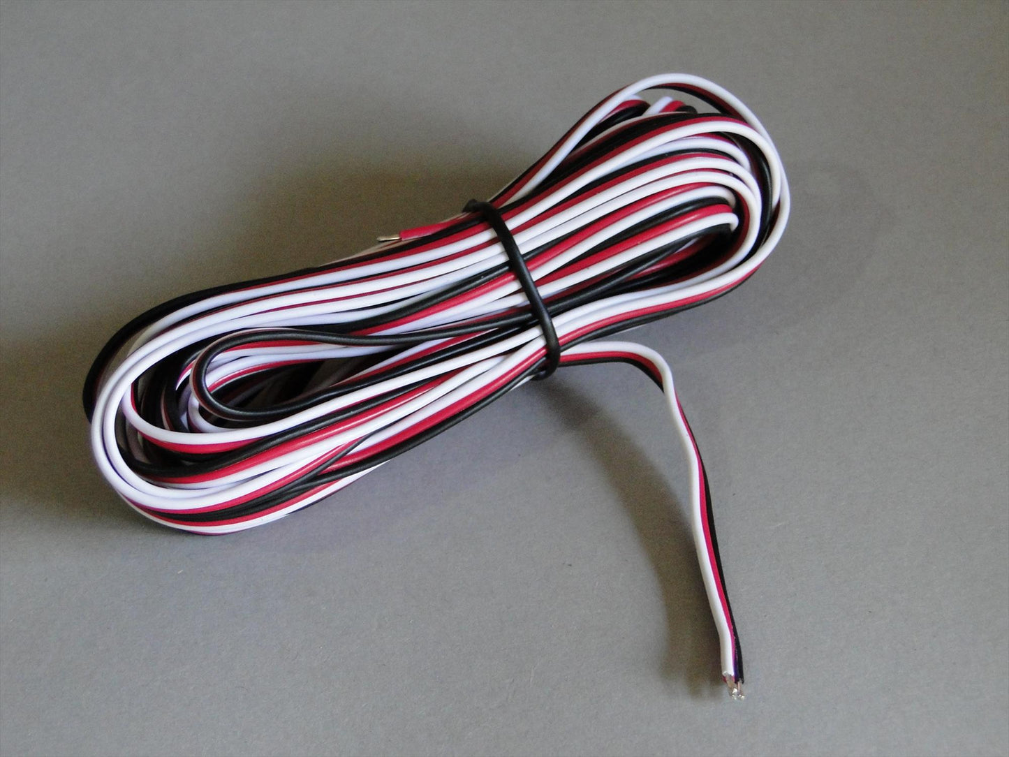 Logic RC Futaba Extension Lead (HD) 1000mm LGL-FTX1000