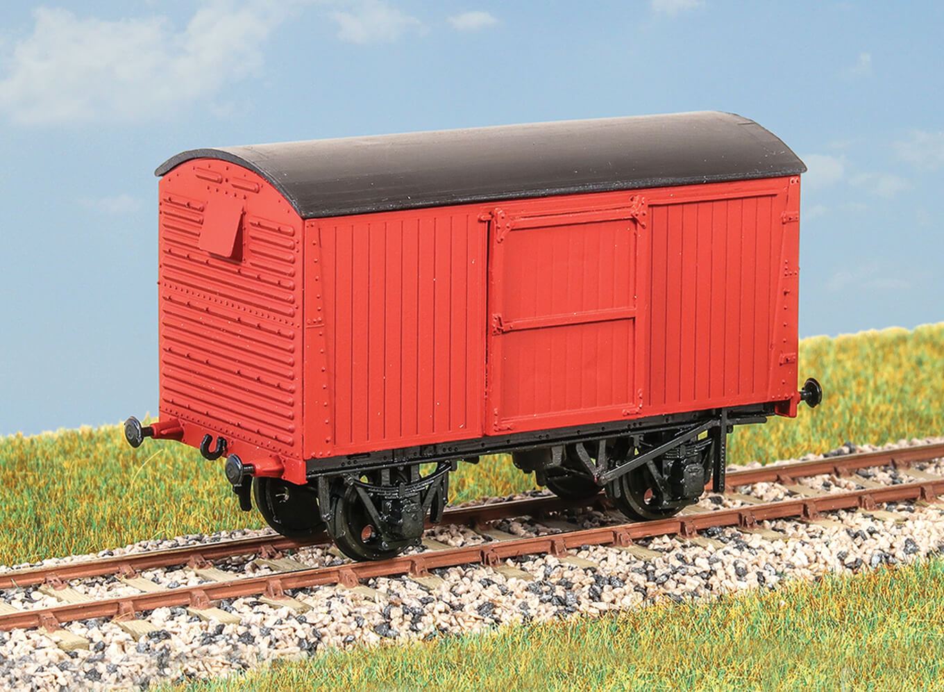 Parkside PC26 LNER 12ton Van HO/OO Gauge