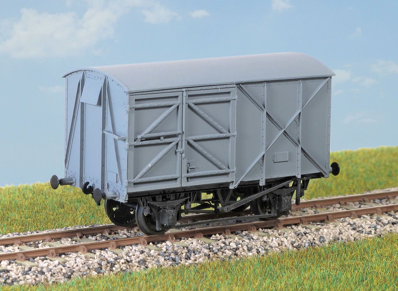 Parkside PC65 BR 12ton Pallet Van HO/OO Gauge