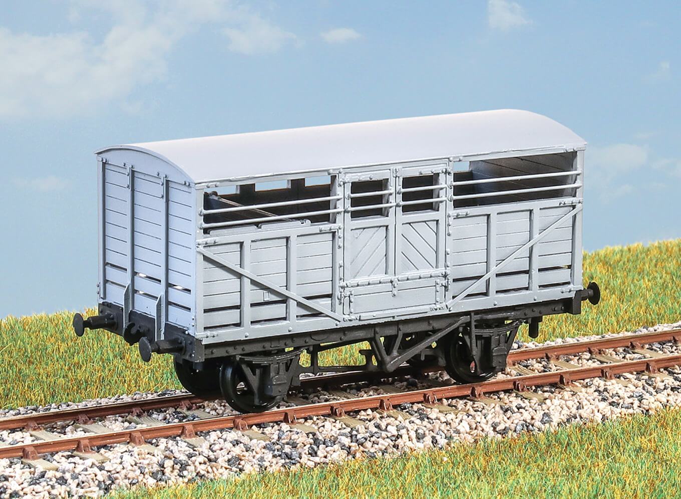 Parkside PC87 LMS Cattle Wagon HO/OO Gauge