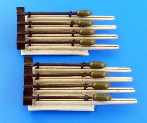 Plus Model PMAL7017 1:72 British 3-inches missile
