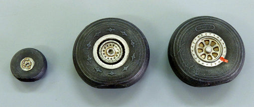 Plus Model PMAL7034 1:72 Curtiss C-46 Commando wheels