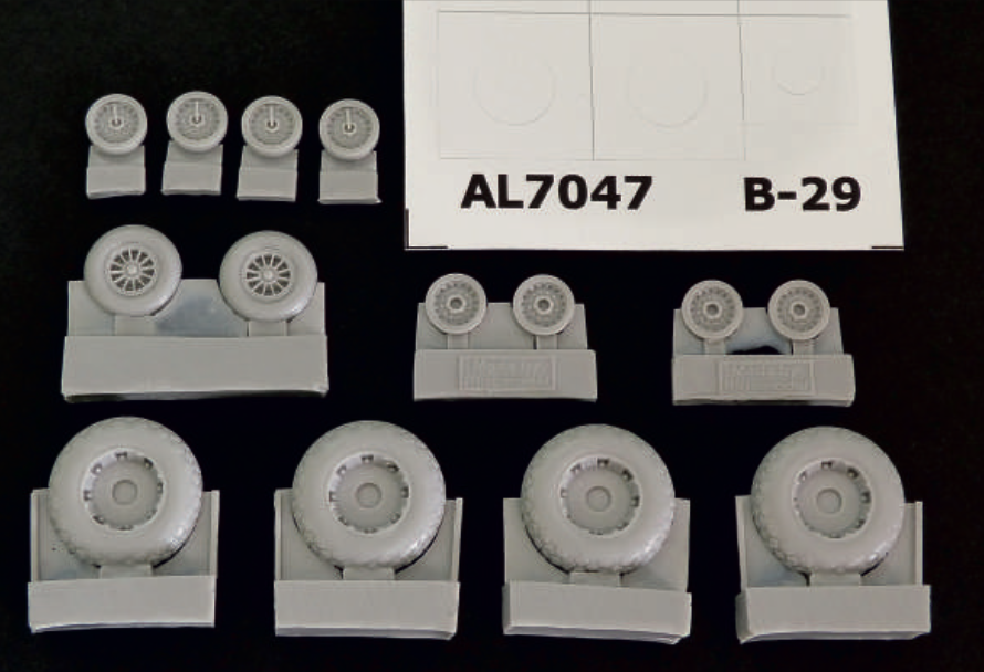 Plus Model PMAL7047 1:72 Boeing B-29 Superfortress wheels diamond tread
