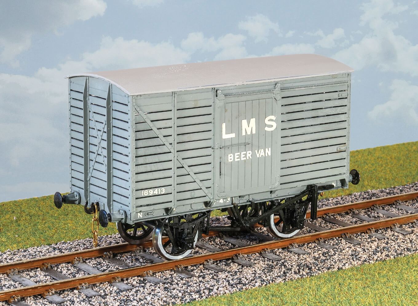 Parkside PS08 LMS Beer Van O Gauge