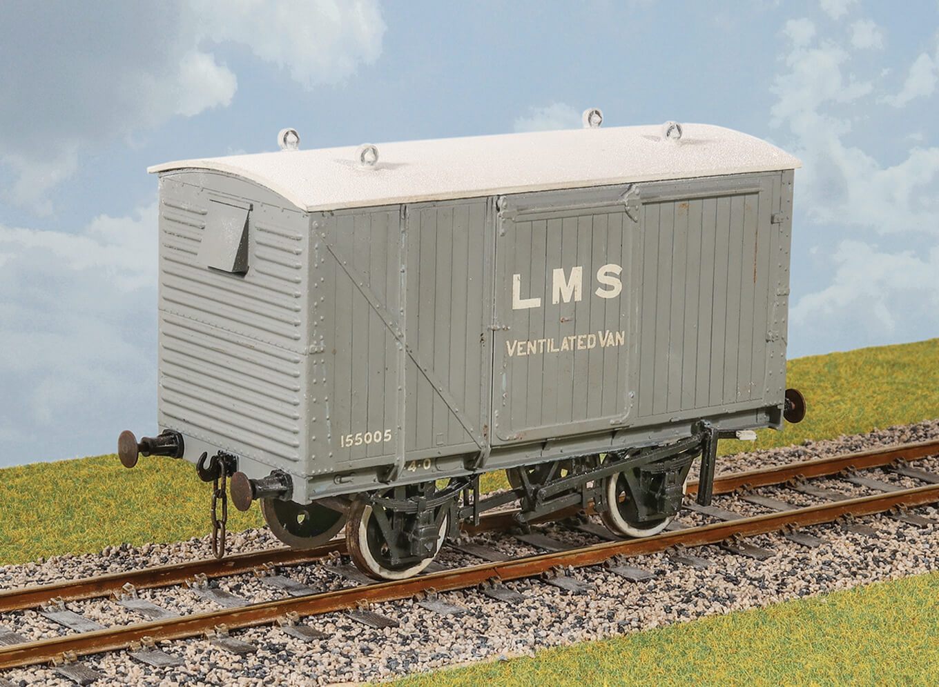 Parkside PS09 LMS Ventilated Van Corrugated Ends O Gauge