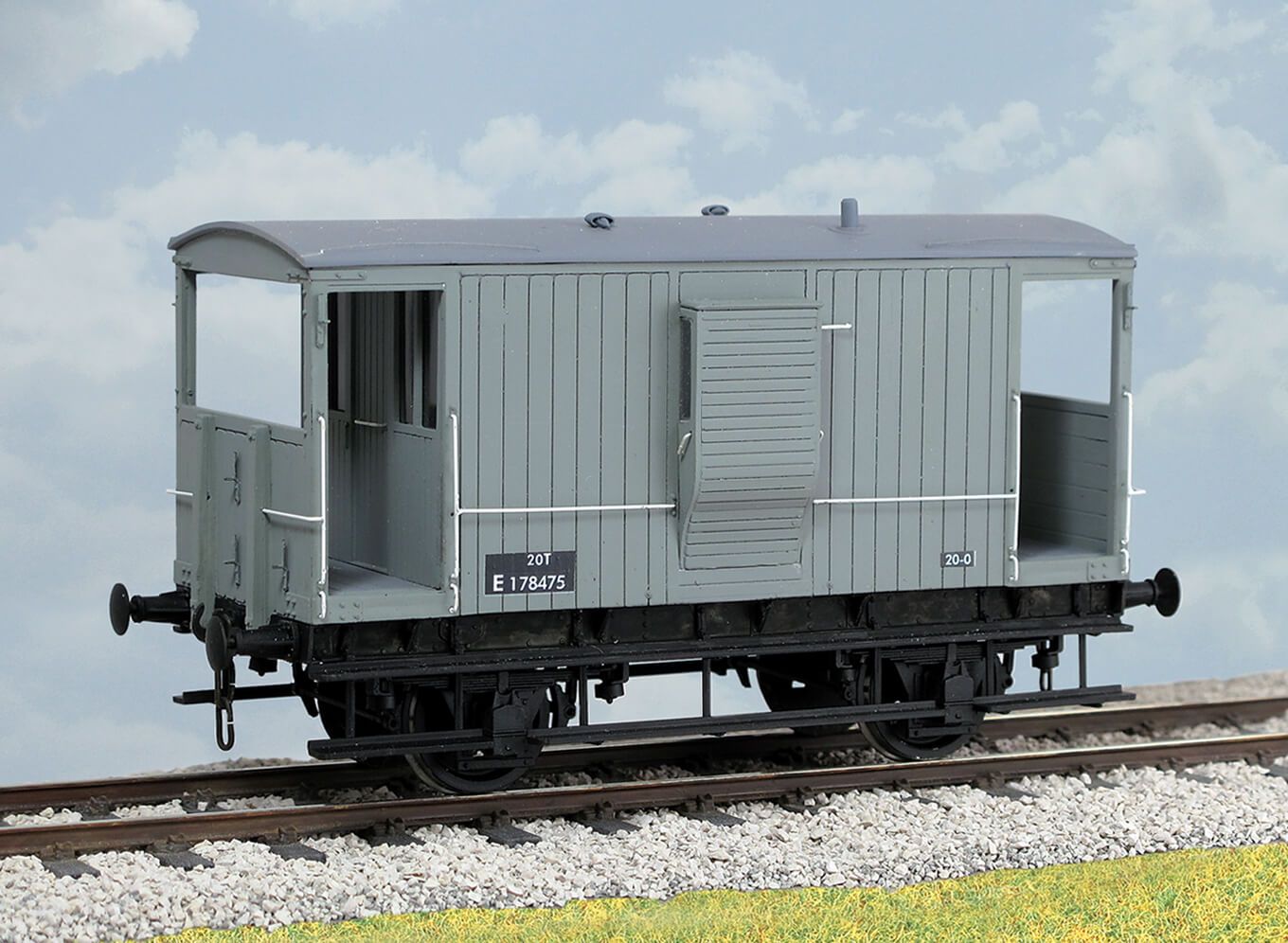 Parkside PS115 LNER 20ton Goods Brake Van 'Toad B 34' O Gauge
