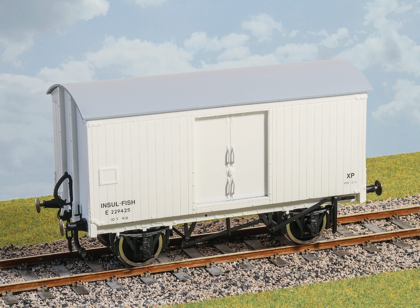 Parkside PS37 LNER/BR 10ton Insulated Fish Van O Gauge