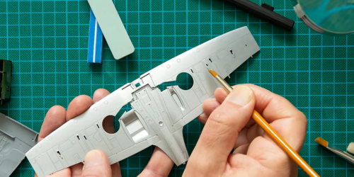 Paints & Accessories