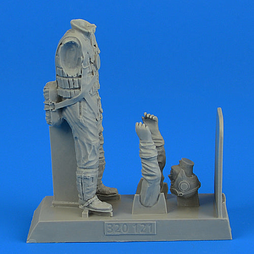 Aerobonus QAB320121 1:32 German Luftwaffe Pilot WWII with life jacket