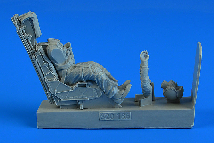 Aerobonus QAB320135 1:32 USAF Pilot for F-117A with Ejection Seat