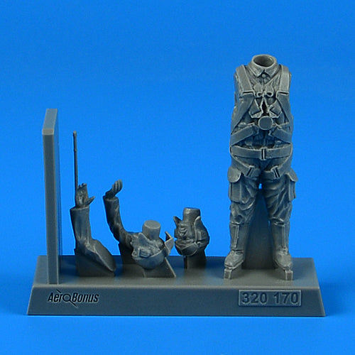 Aerobonus QAB320170 1:32 Japanese WWII Fighter/Kamikaze Pilot
