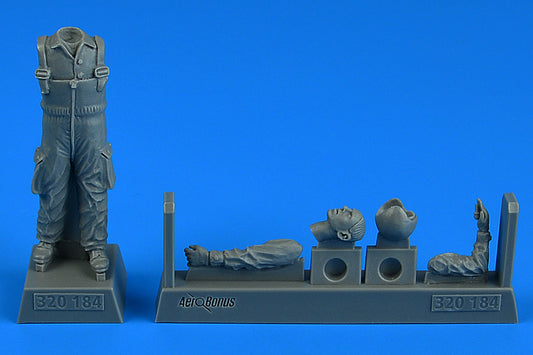 Aerobonus QAB320184 1:32 Warshaw Pact Aircraft Mechanic 3