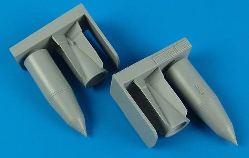 Aerobonus QAB480031 1:48 ZB-500 Soviet napalm bombs