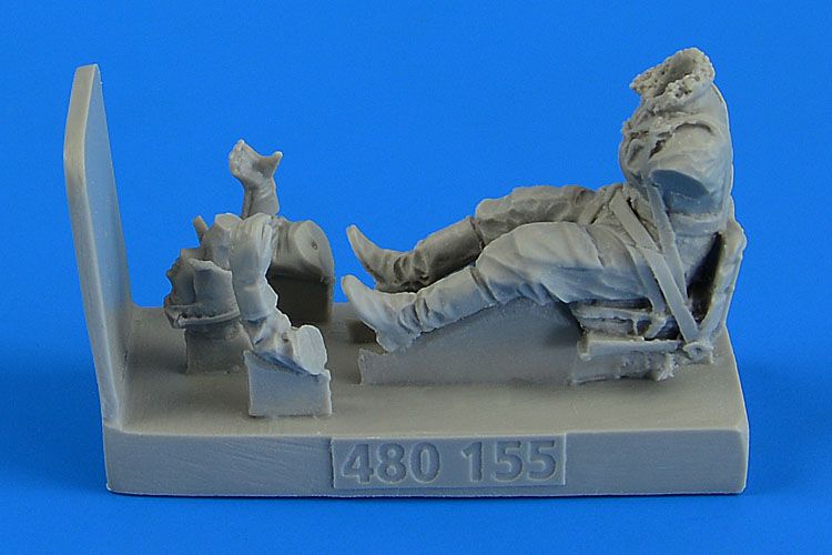 Aerobonus QAB480155 1:48 Soviet WWII Woman Gunner for Po-2 w/ Seat