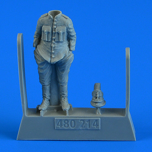 Aerobonus QAB480214 1:48 German WWI Pilot standing