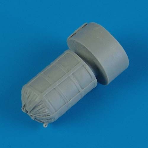 Quickboost QB32102 1:32 Sukhoi Su-25K Frogfoot packed brake chute