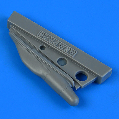 Quickboost QB49028 1:48 F-4B Phantom II Chin Pod AN/APR-25 System