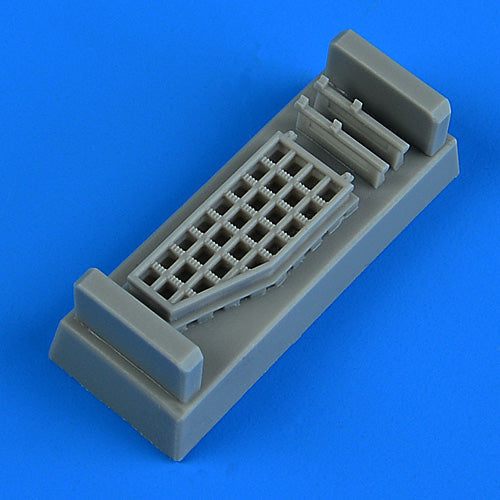 Quickboost QB49088 1:48 LET Z-37 Cmelik step board