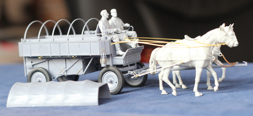 Riich Models RV35043 1:35 HF.7 StahlFeldWagen Horse Wagon