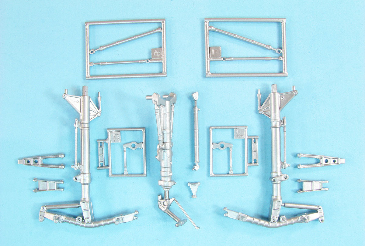 Scale Aircraft Conversions SAC48330 1:48 Su-34 Fullback Metal Gear