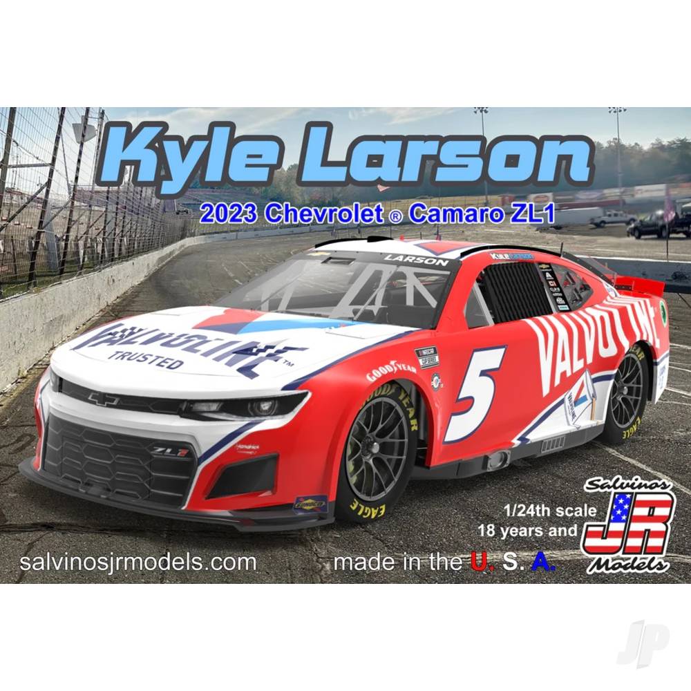 Salvinos JR Hendrick Motorsports Kyle Larson 2023 Camaro "Valvoline" 1:24 Model Kit