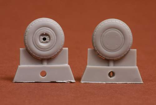 SBS Model SBS48052 1:48 Curtiss P-40B/P-40C/P-40E/P-40F/P-40K/P-40M wheel set