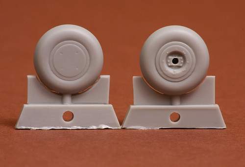 SBS Model SBS48053 1:48 Curtiss P-40B/P-40C/P-40E/P-40F/P-40K/P-40M wheel wheel