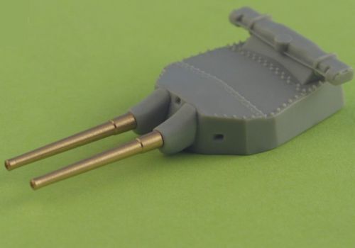 Master SM700-014 1:700 British 15in/42