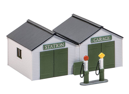 Wills Kits SS12 Station Garage HO/OO Gauge