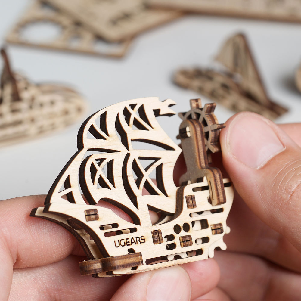 UGEARS 70035 U-Fidget Ships Wooden Model Kit