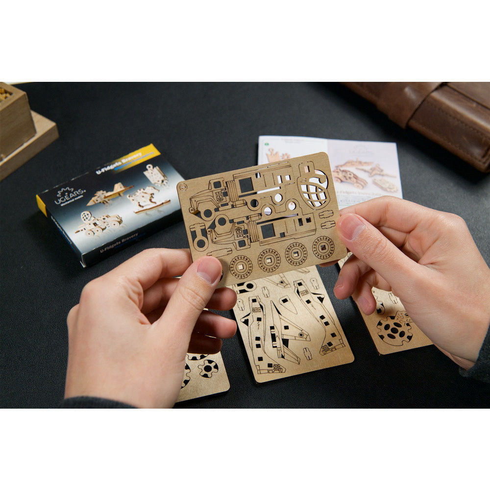 UGEARS 70197 U-Fidgets Bravery Wooden Model Kit