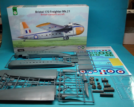 FLY YLF72033 1:72 Bristol 170 Freighter Mk.21