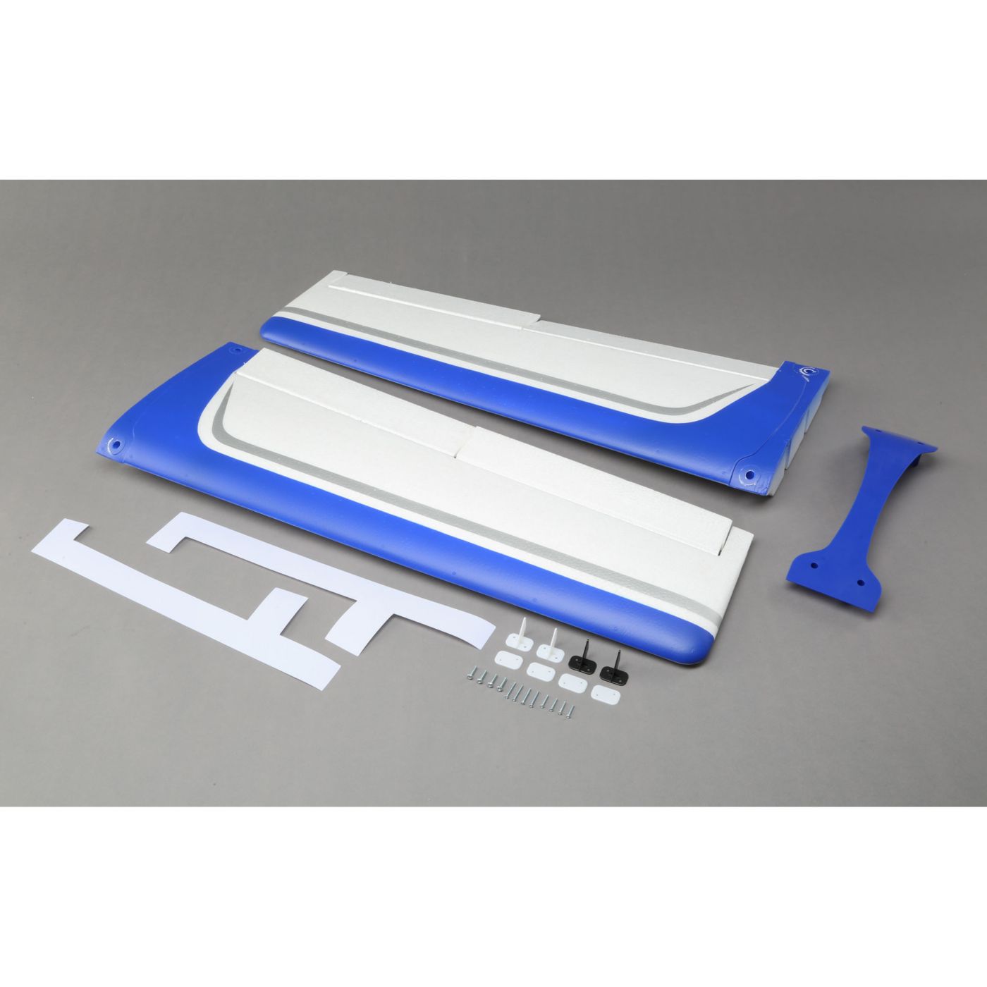 E-flite Painted Valiant 1.3 wing EFL4952