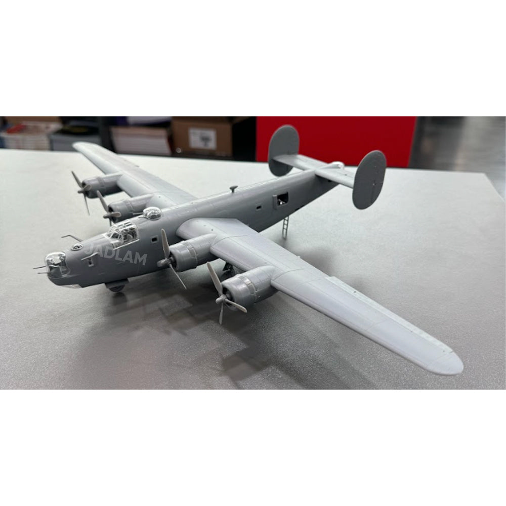 Airfix A09010 Consolidated B-24H Liberator 1:72 Model Kit