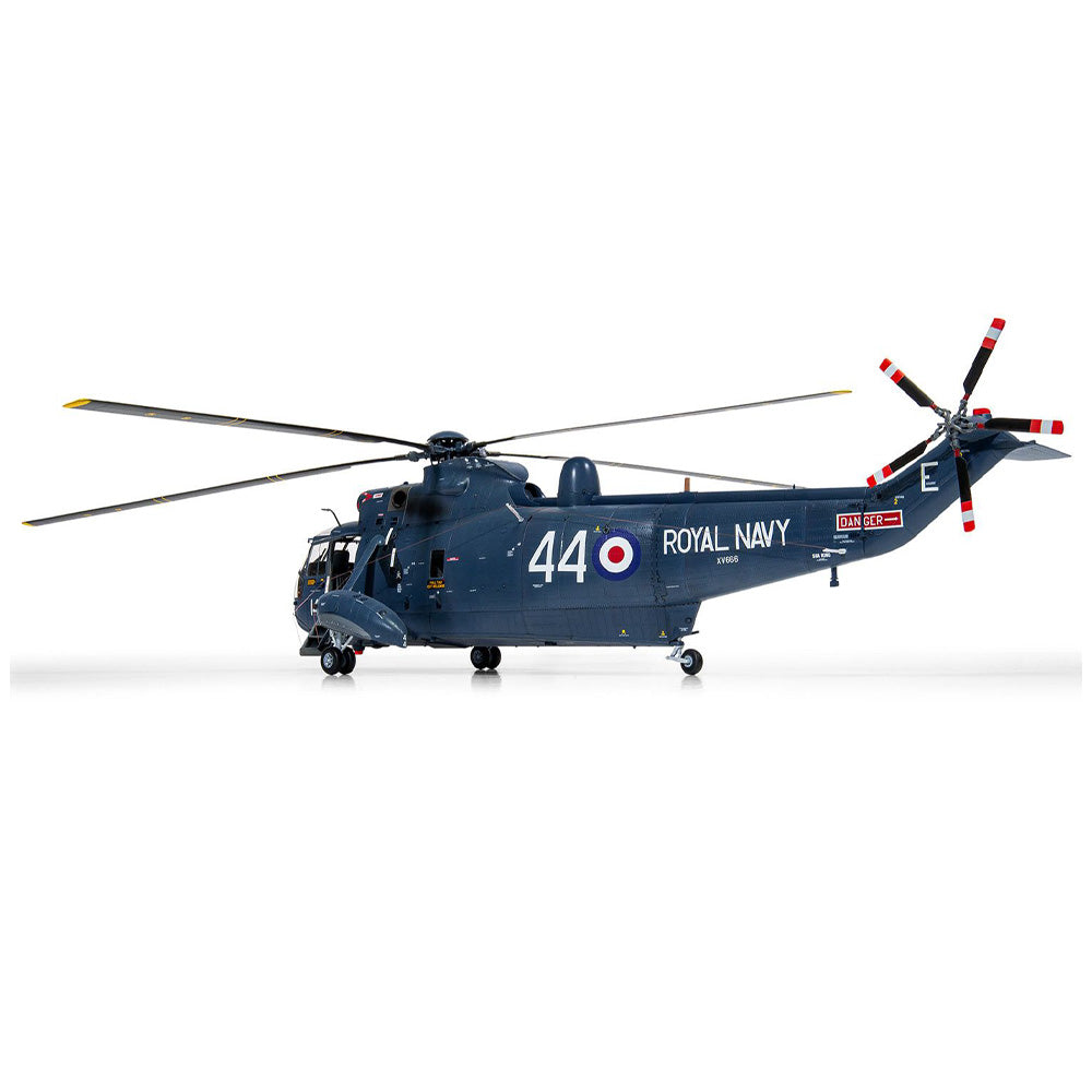 Airfix A11006 Westland Sea King HAS.1/HAS.5/HU.5 Helicopter 1:48 Model Kit