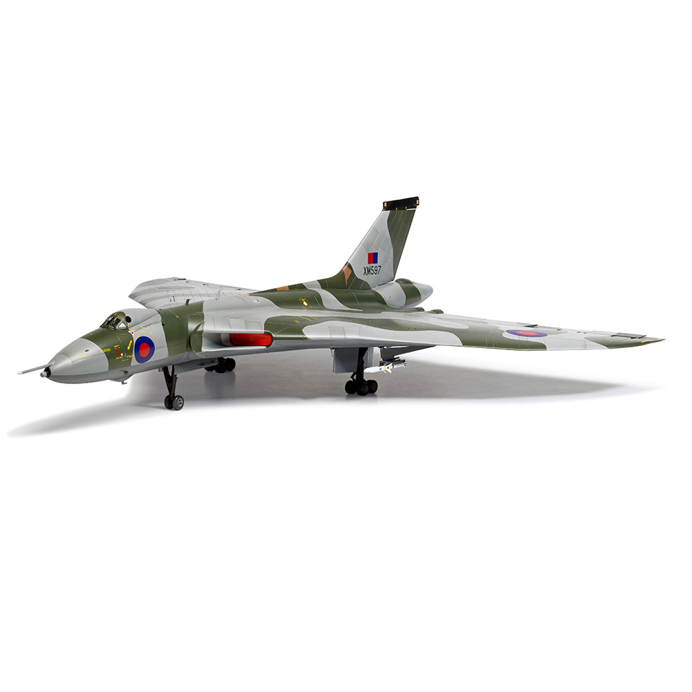 Airfix A12013 Avro Vulcan B.2 Black Buck 1:72 Model Kit