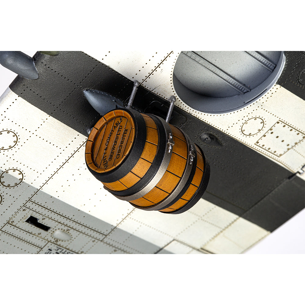 Airfix A17001A Supermarine Spitfire Mk.IXc - Flying Dray 1:24 Model Kit