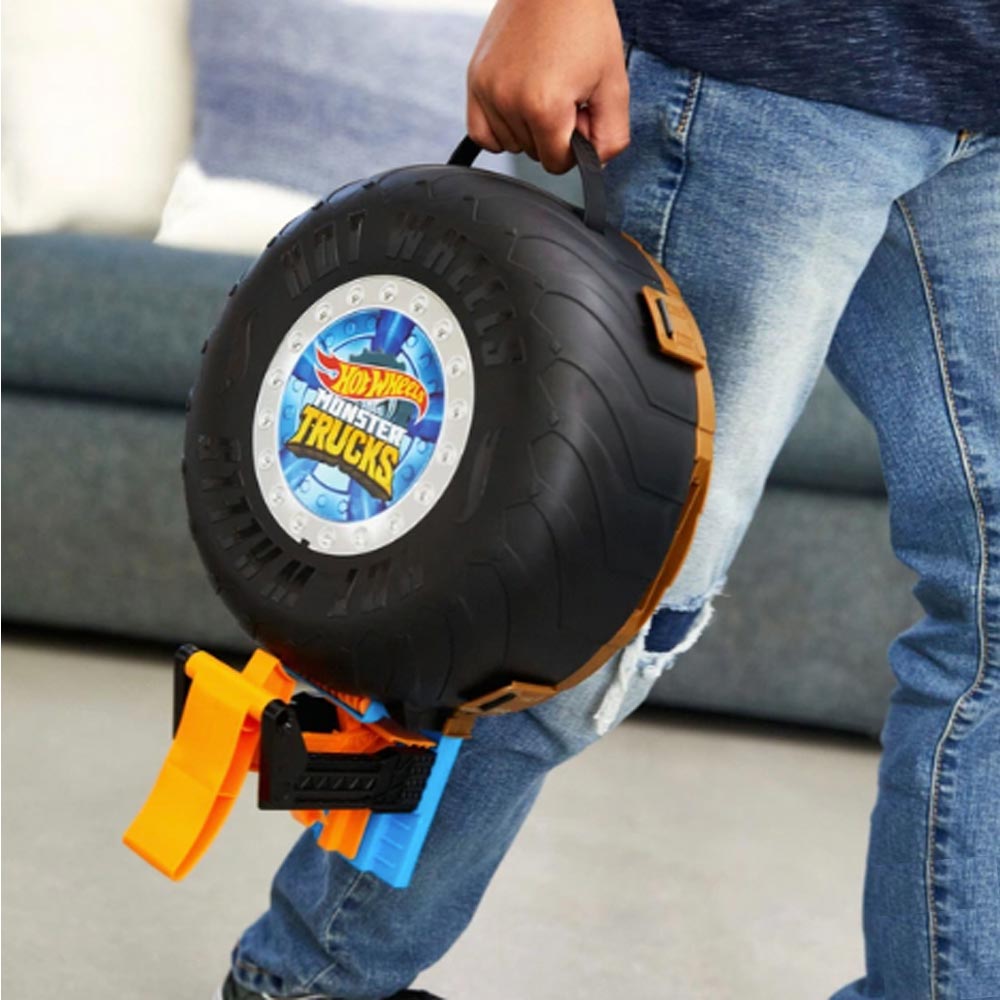 Hot Wheels Monster Trucks Stunt Tyre Playset Toy GVK48
