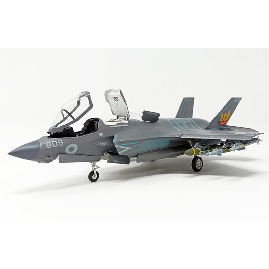 AiP 15004 Royal Navy F-35B Lightning II 1:72 Model Kit