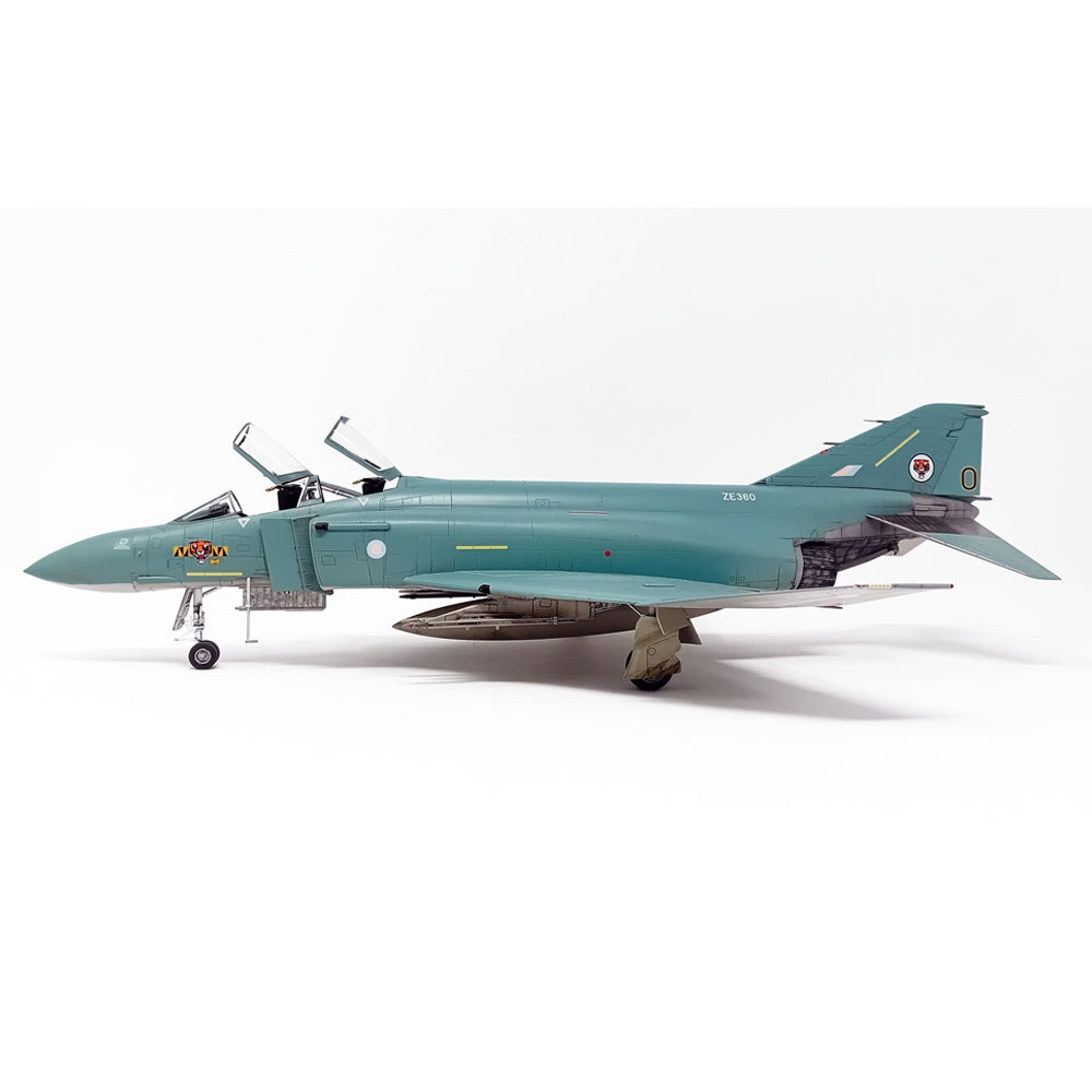 AiP 15007 RAF F-4J(UK) Phantom II 1:48 Model Kit