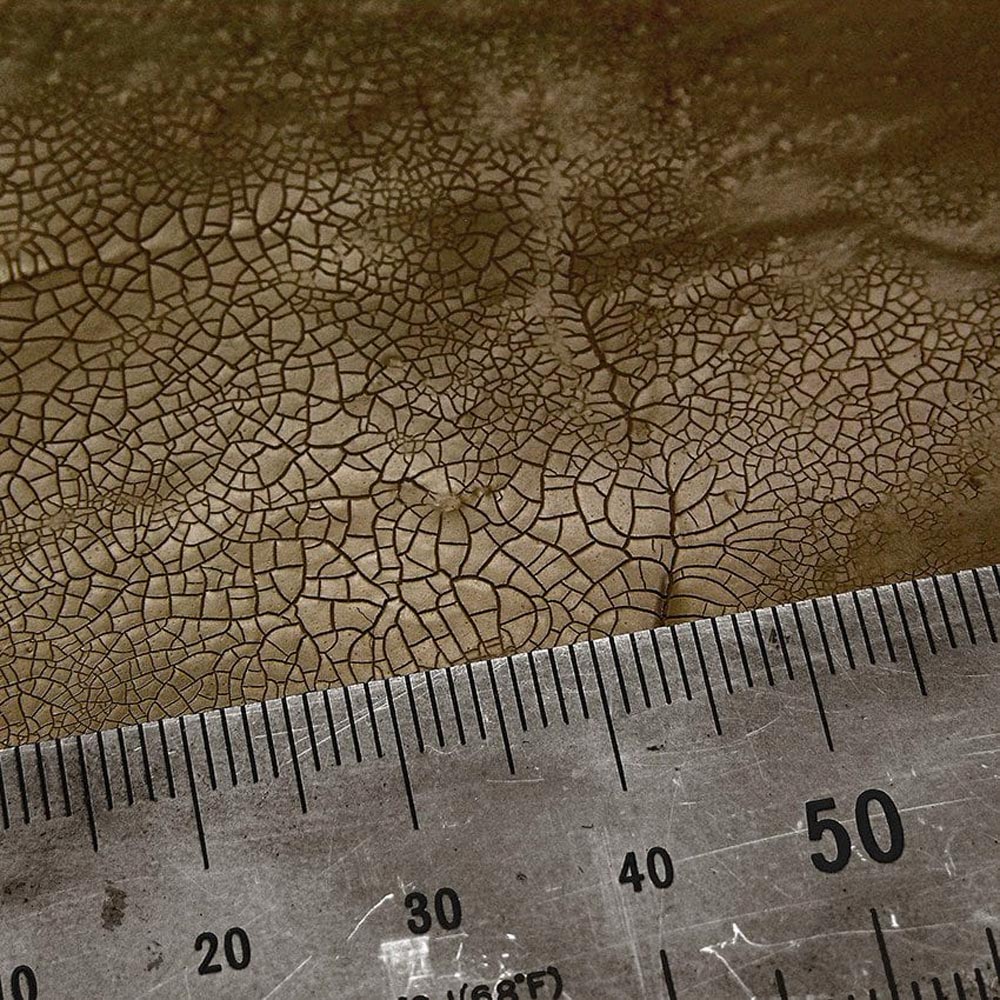 AK Interactive 8032 Diorama: Dark & Dry Crackle Effects - 100ml (Acrylic)