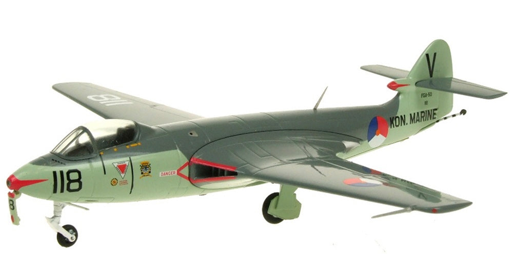Aviation 72 23006 Hawker Sea Hawk FGA.6 860 Sqn Marine Luchtvaartdienst 118 1:72