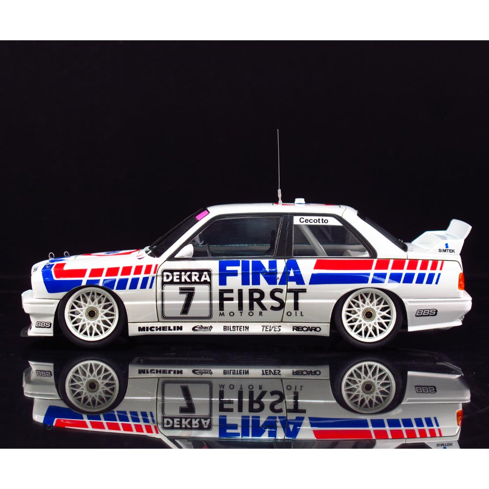 Beemax 24019 BMW M3 E-30 Fina & Jagermeister 2in1 1992 DTM 24H 1:24 Model Kit