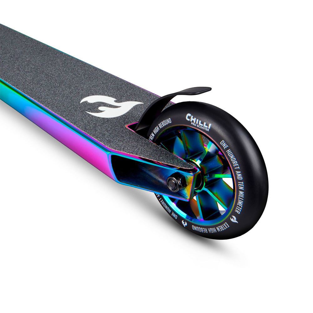 Chilli Rocky Base Neochrome Micro Scooter Age 5-10
